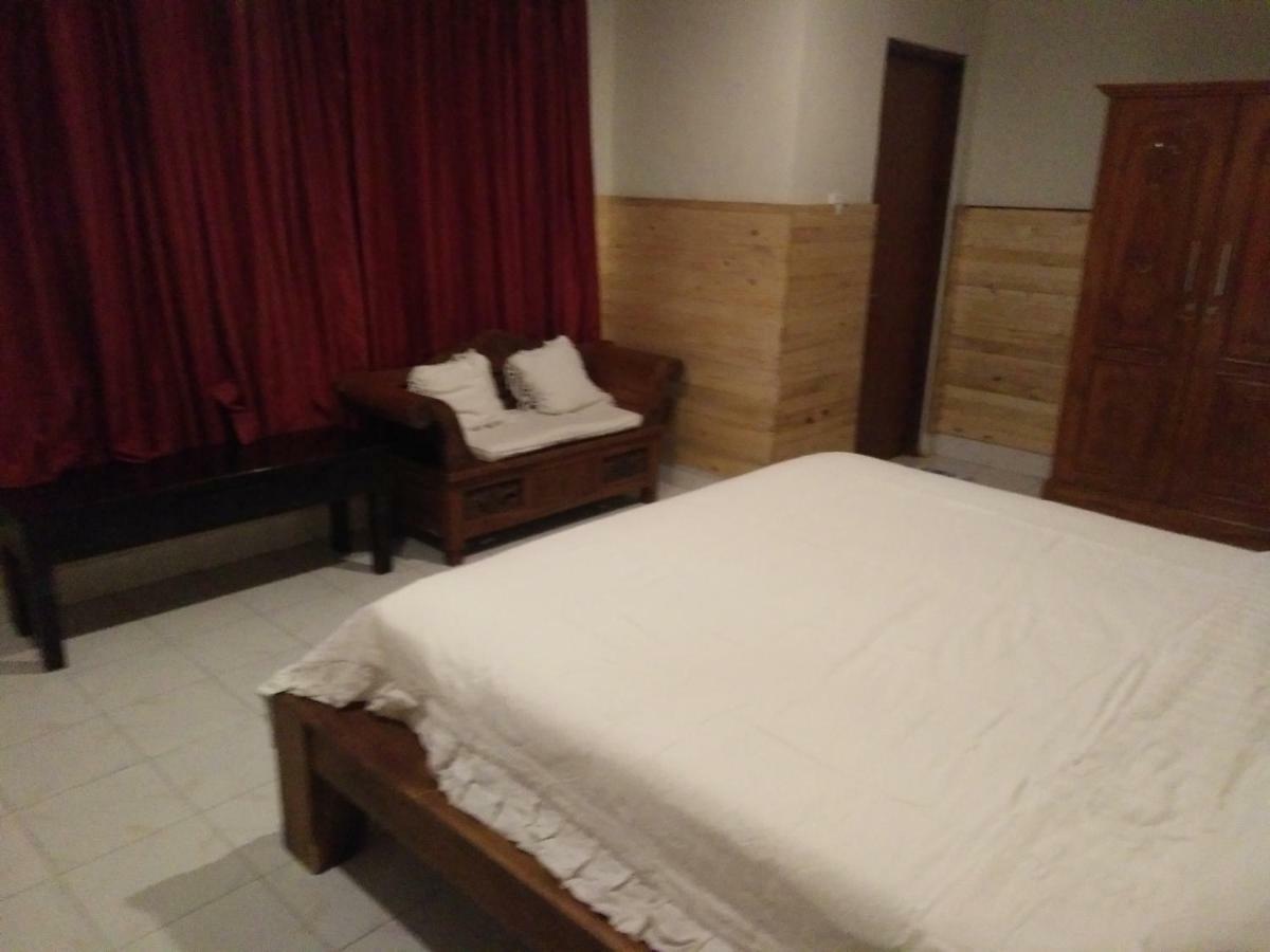 Made House Homestay And Dormitory Sanur  Exterior photo