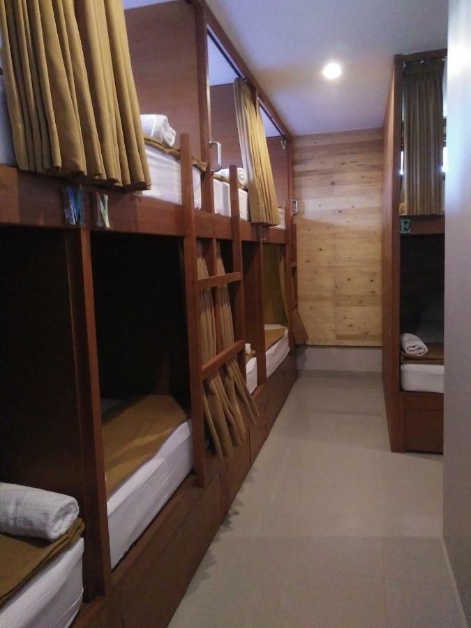 Made House Homestay And Dormitory Sanur  Exterior photo